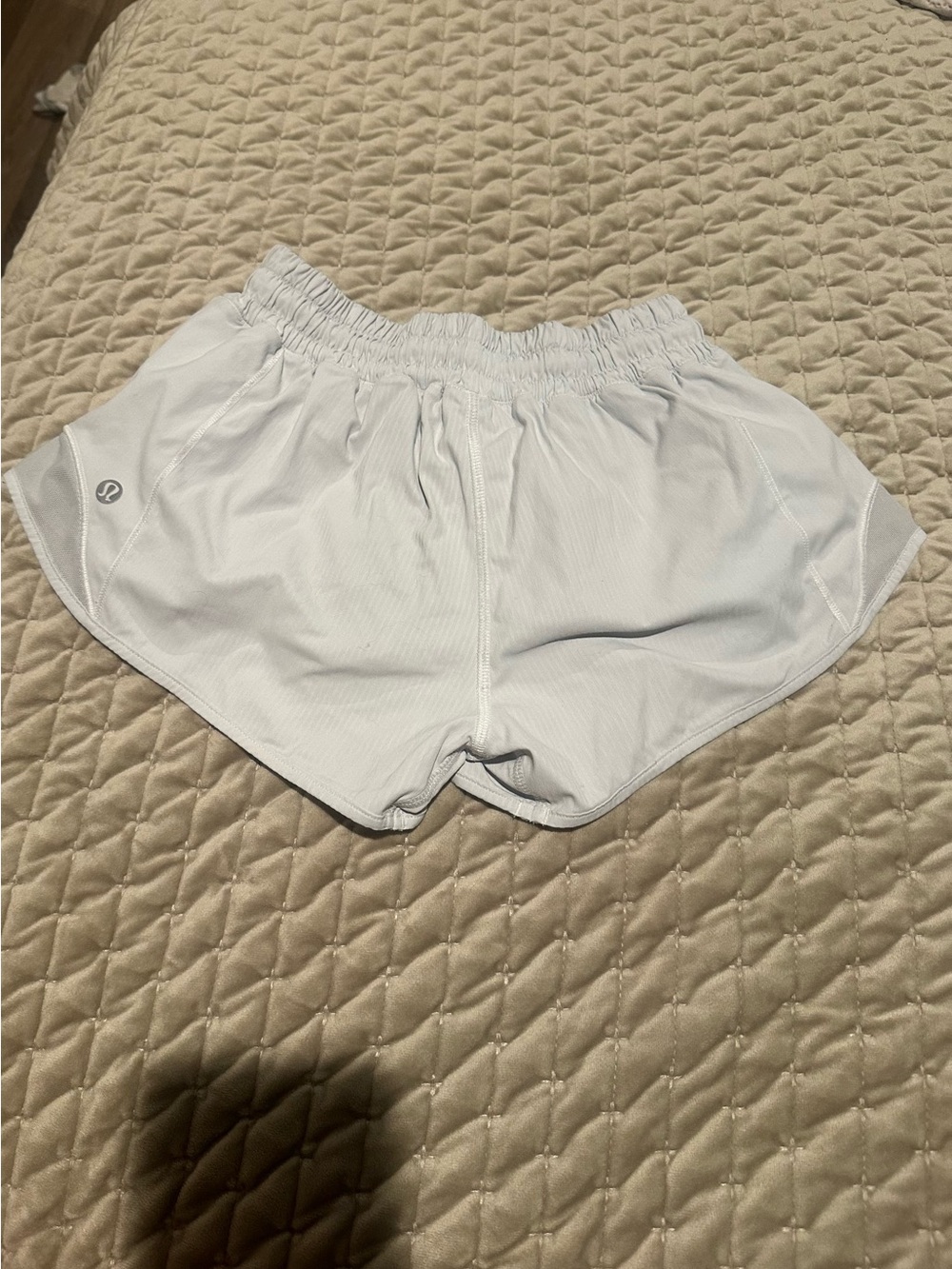lululemon athletica Womens White Athletic Shorts with Mesh Trim - Picture 2 of 5